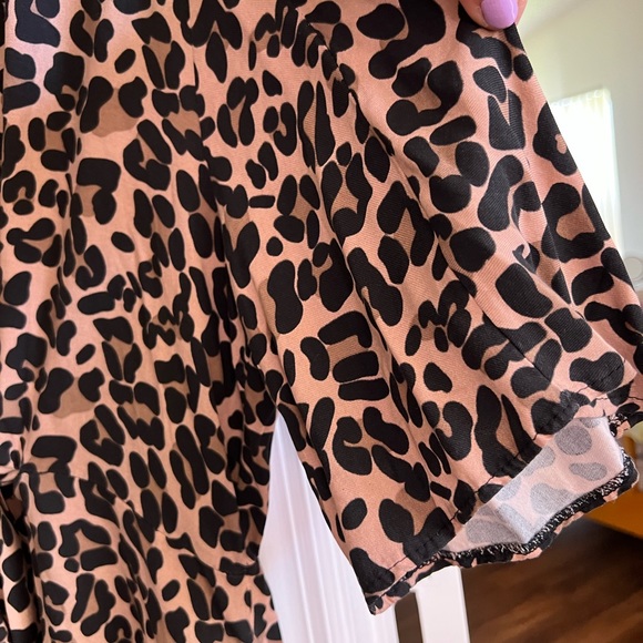 Beautiful and chic medi dress new no tag pit to pit 19 and 15 from waist - Picture 6 of 14